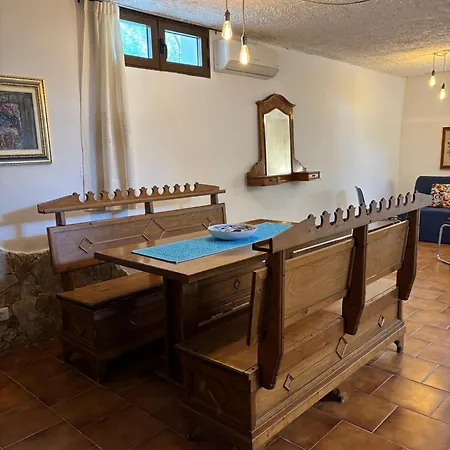 Sardinia Re - Basement Sole & Luna Apartment